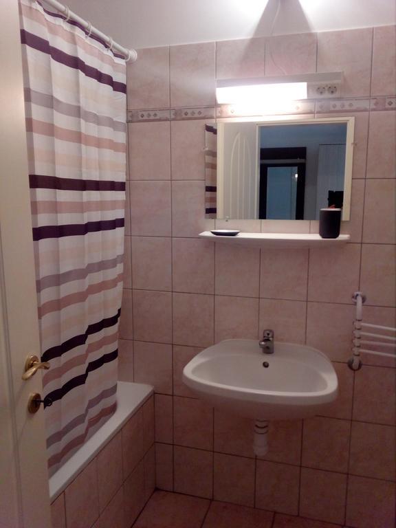 Gobe Apartman Hajdúszoboszló Εξωτερικό φωτογραφία