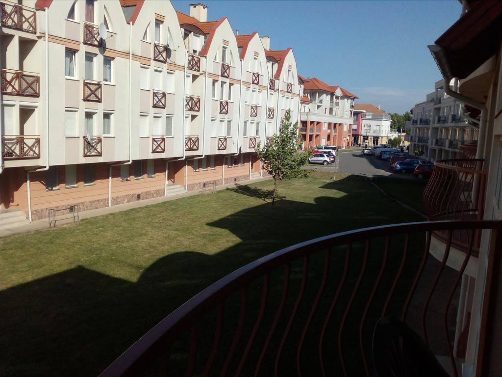 Gobe Apartman Hajdúszoboszló Εξωτερικό φωτογραφία