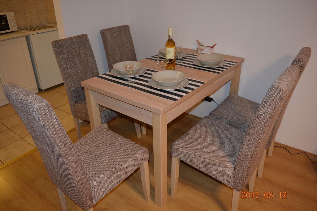 Gobe Apartman Hajdúszoboszló Εξωτερικό φωτογραφία